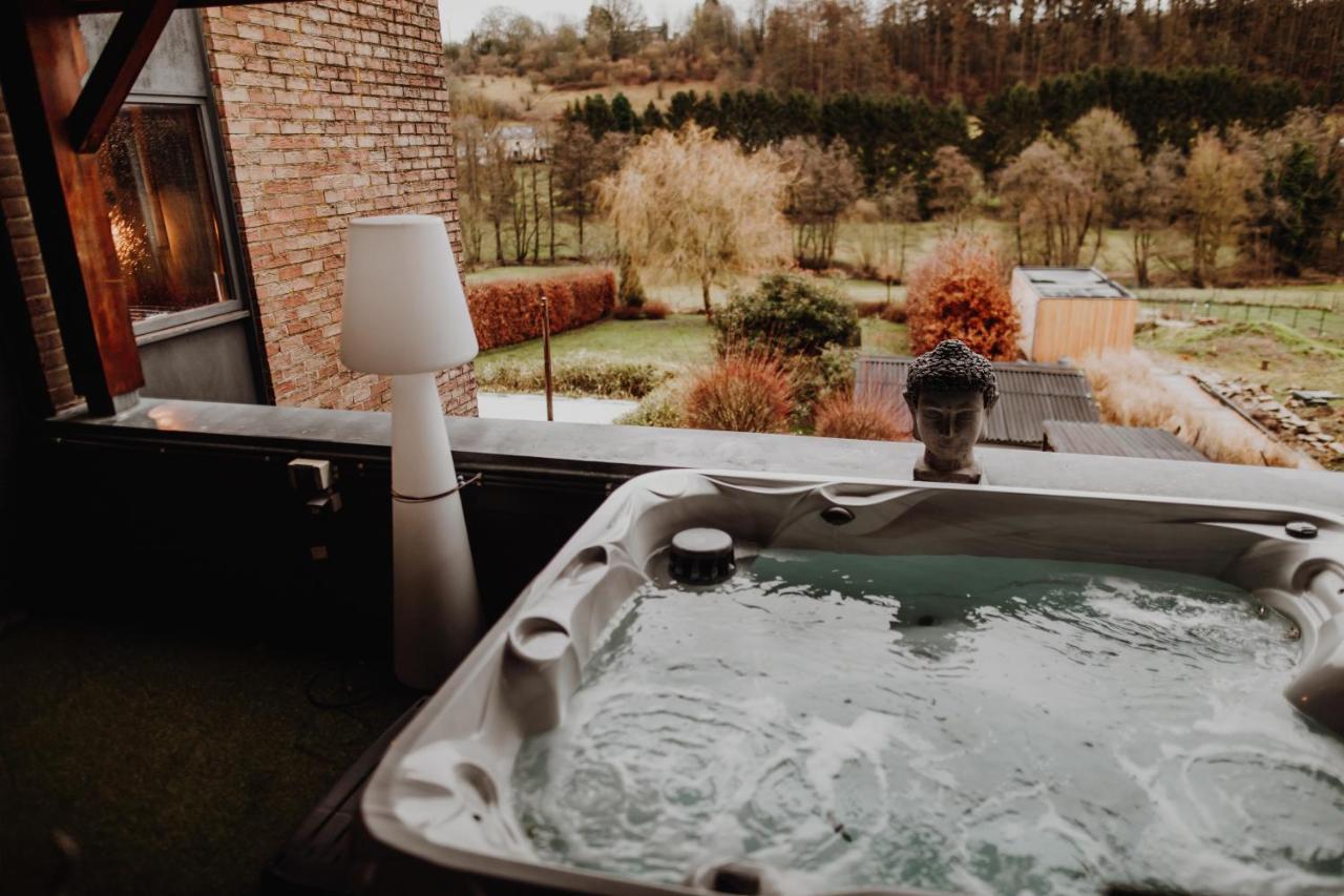 At Home - Jacuzzi Privatif Gesves Exterior photo